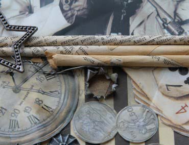 Szívószál kitépett könyvlapokból