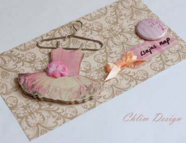 A gémkapocs báliruhája