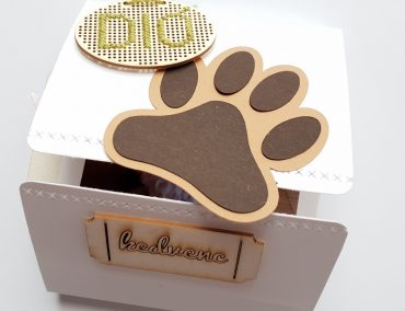 Minden kutyának jár egy album!